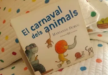 El carnaval dels animals, Davant de casa meva, El lleó i l’ocell, L’autobús